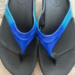 OOFOS Women's Sandals - Blue and Black